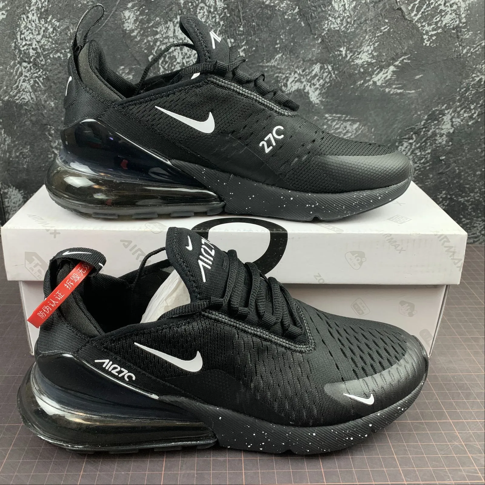 Air Max 270 Black Starry Sky AH8050-202 running shoes for amateur female runners satin - finish - design shoes