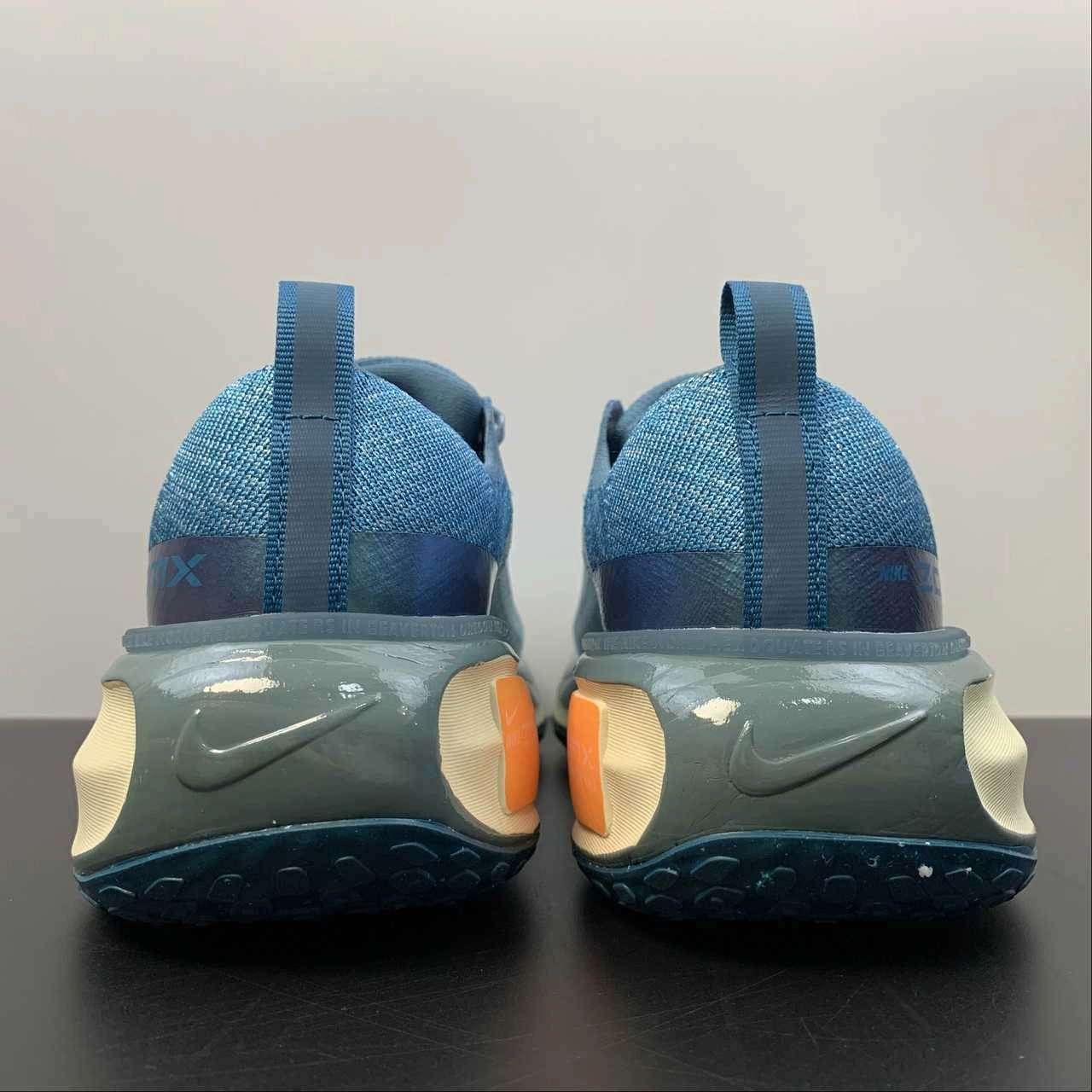 Structured support keeps your feet aligned throughout movement ZoomX Invincible Run FK 3 Noise Aqua Green Abyss Blue Lightning DR2615-401