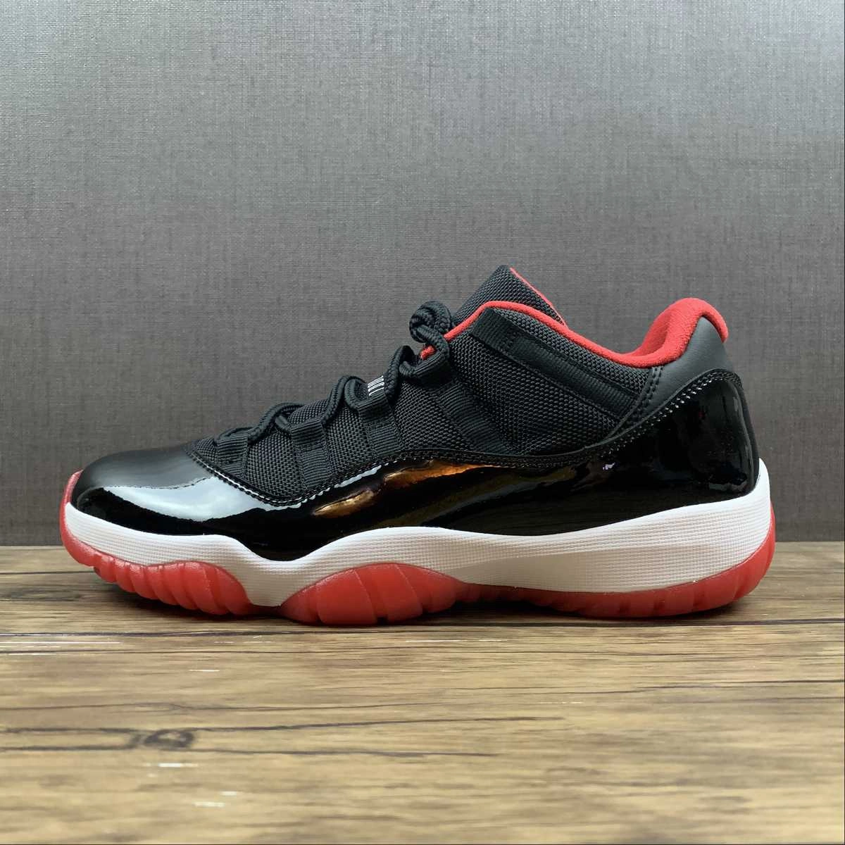 Air Jordan 11 Retro Low Black True Red-White 528895-012 Quick Cushioning