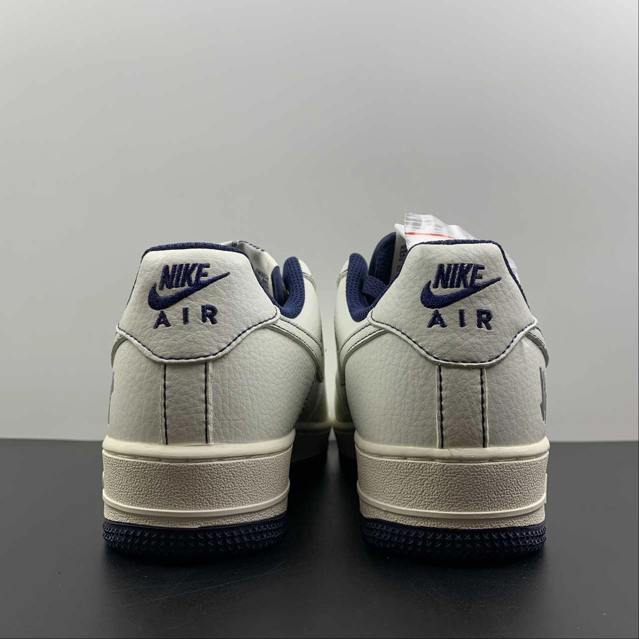 Undefeated x Air Force 1 Low Beige Dark Blue UN1315-800 Flat Form Sweat   wicking