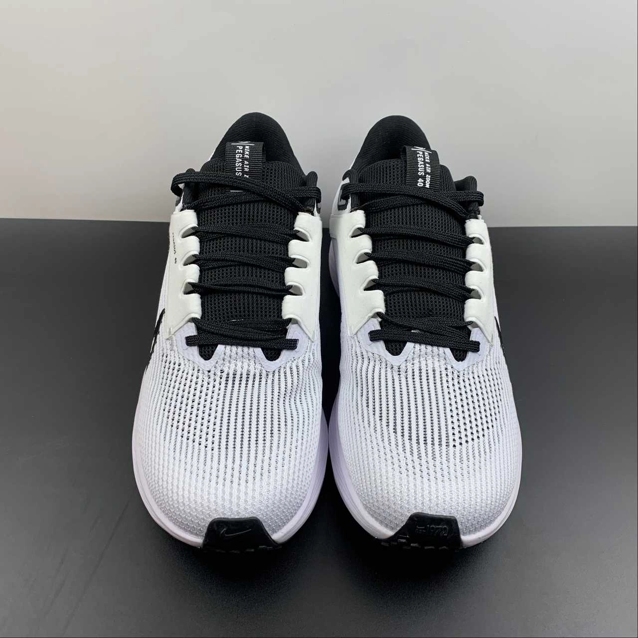 Ankle Stability Crafted to encourage a natural range of motion Air Zoom Pegasus 40 White Black DV3854-102