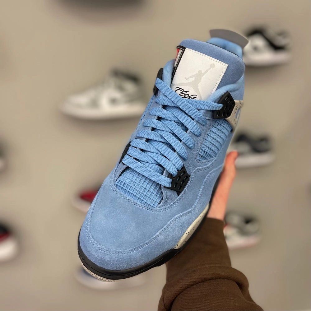 JORDAN 4 'UNI BLUE' Impact Ready