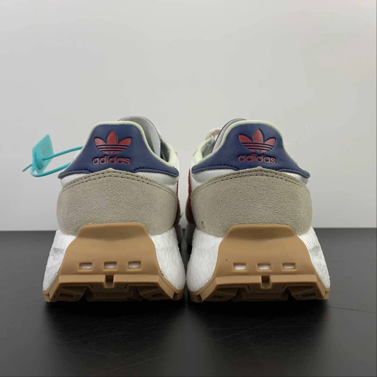 multi - color Wet running Adidas Retropy E5 Off White Vivid Red Aluminium GW6776