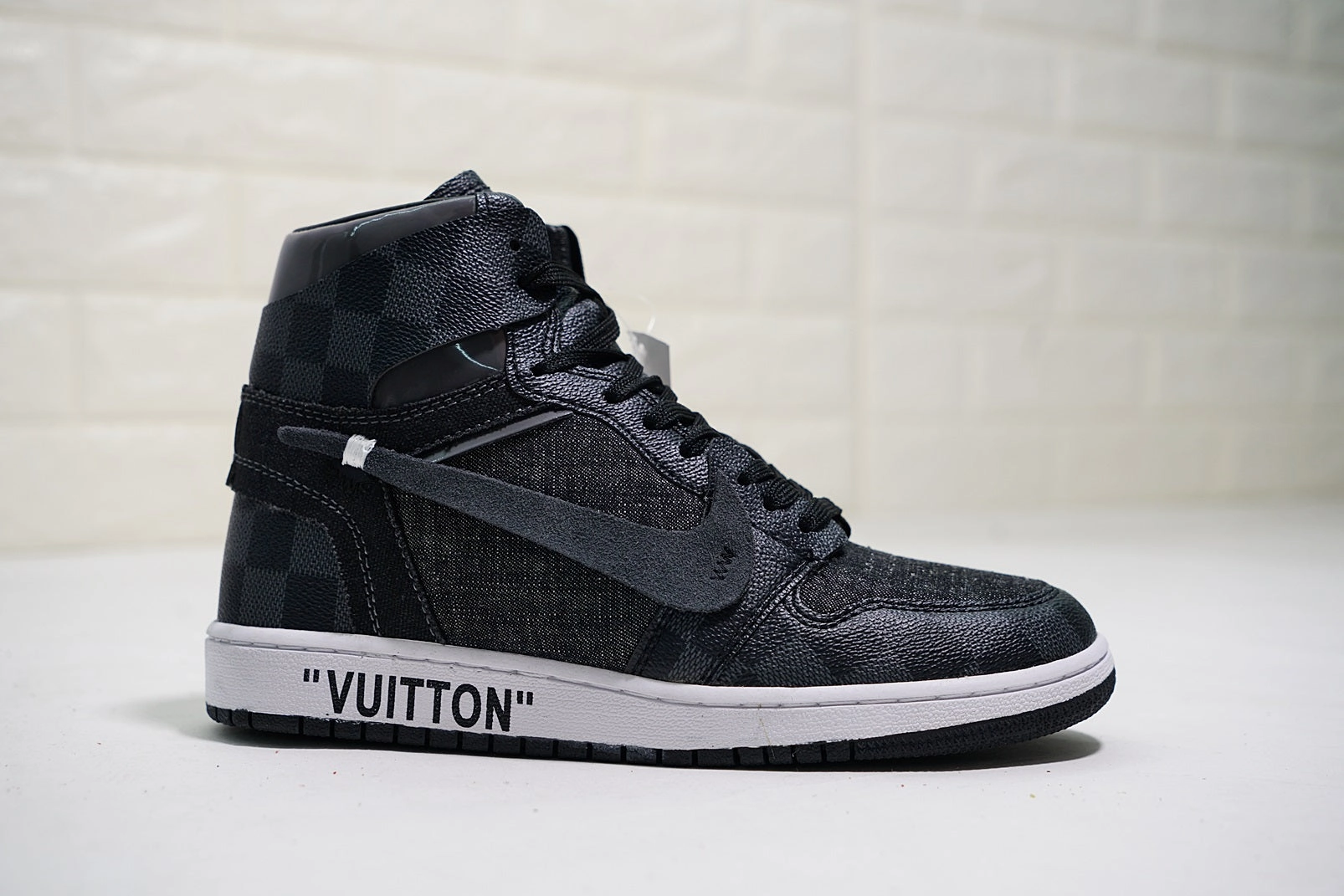 Bendable Outsole Everyday Casual Air Jordan 1 High OG NRG OW Louis Vuitton Black Steel Grey Grid AO0818-001
