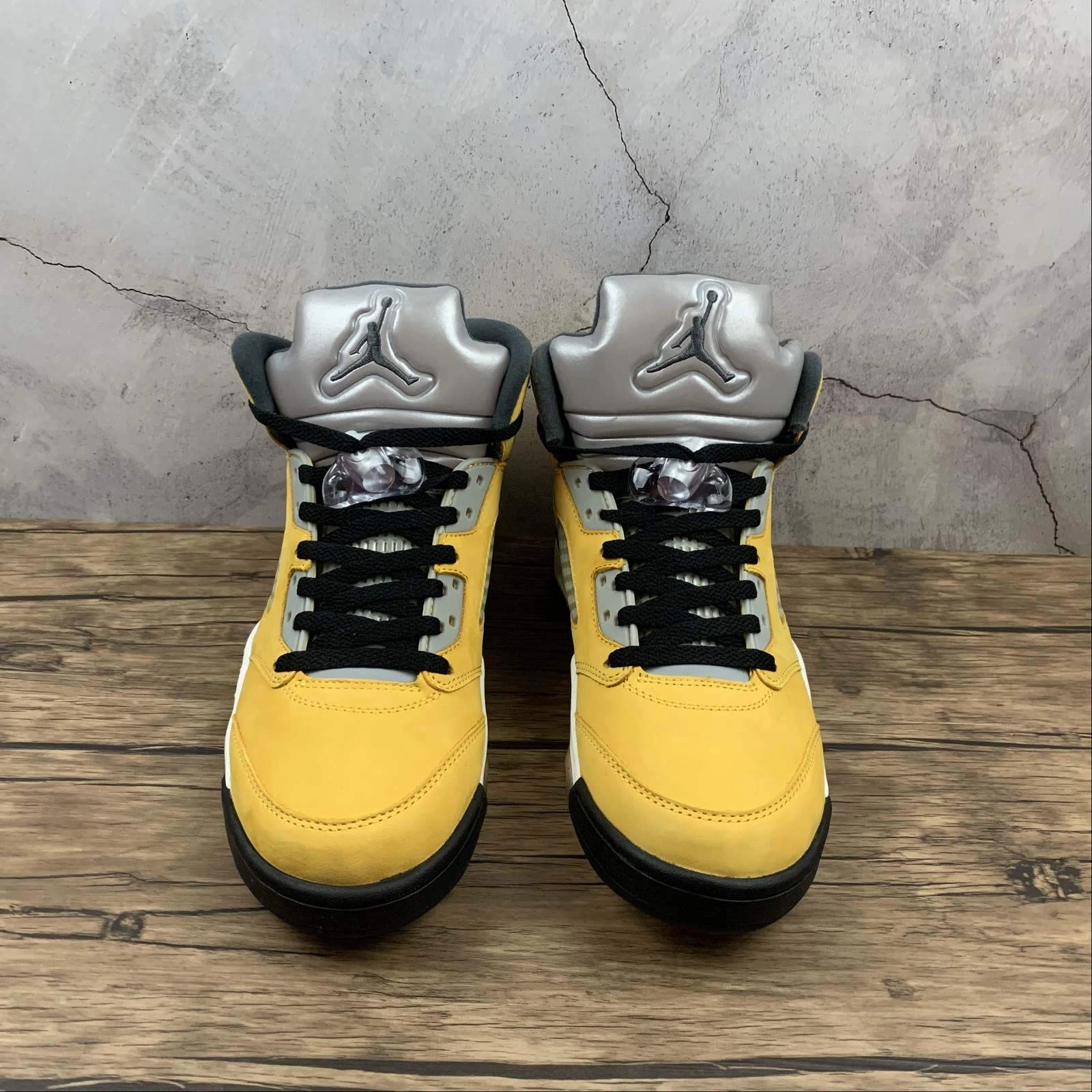 Air Jordan 5 Retro SE Tokio 23 454783-701 Torque Control Bridge Dynamic Movement Support