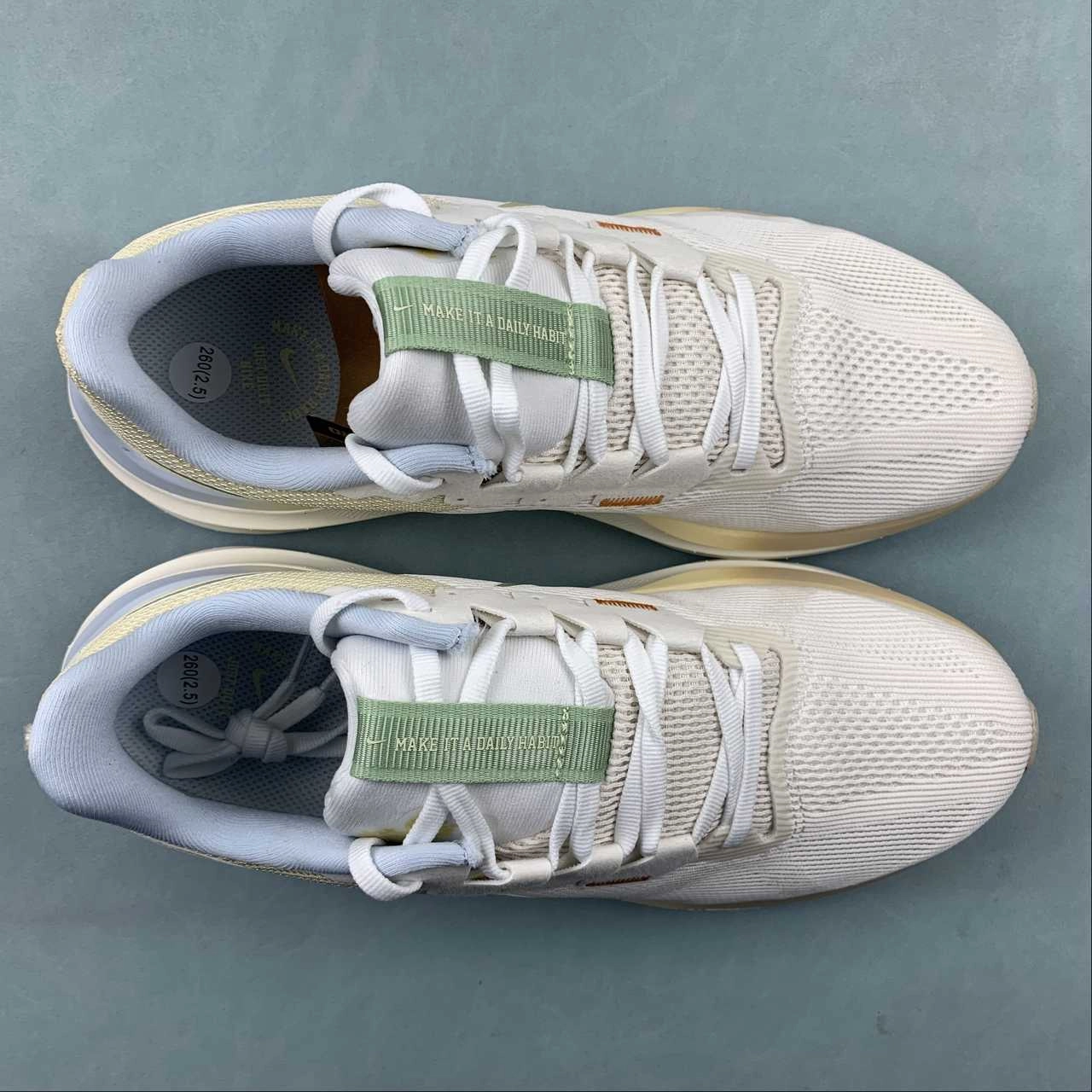 Air Zoom Structure 25 Sail Buff Gold Coconut Milk FV3635-171 Speed Ready