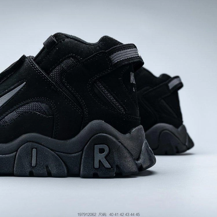 Air Barrage Mid QS Fire Attack Retro Full Black Easy Slip   On