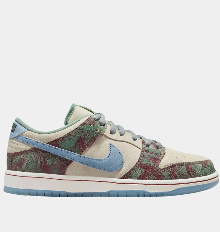 Crenshaw Skate Club x Nike SB Dunk Low Seamless Upper Design Fashion-Forward