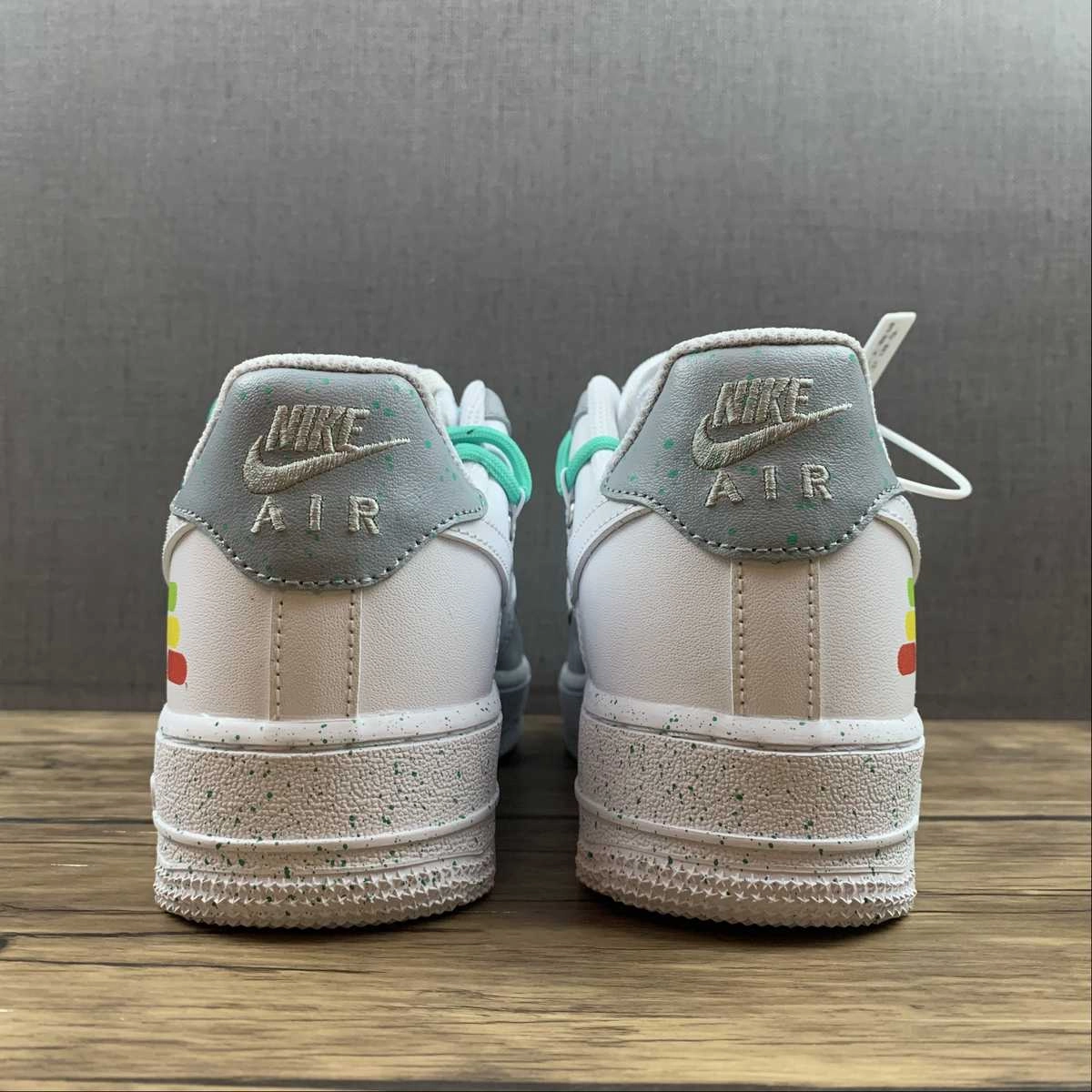 Trendy Daily Air Force 1 07 Low Mint Outline Customised CW2288-111