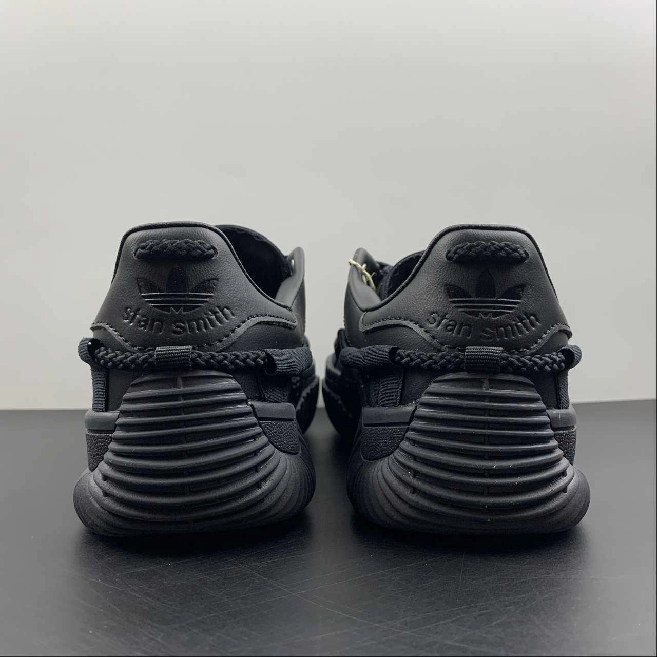 Supportive Heel Adidas C.G. Scuba Stan Black Black Green GZ4643