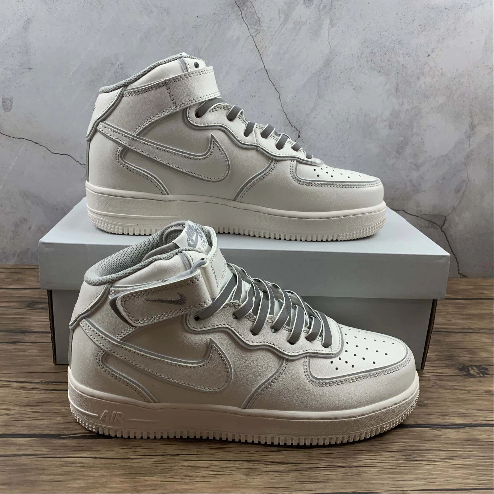 Everyday Move Sneakers style Air Force 1 07 Mid Daredevil Beige Gray White AQ1218-118