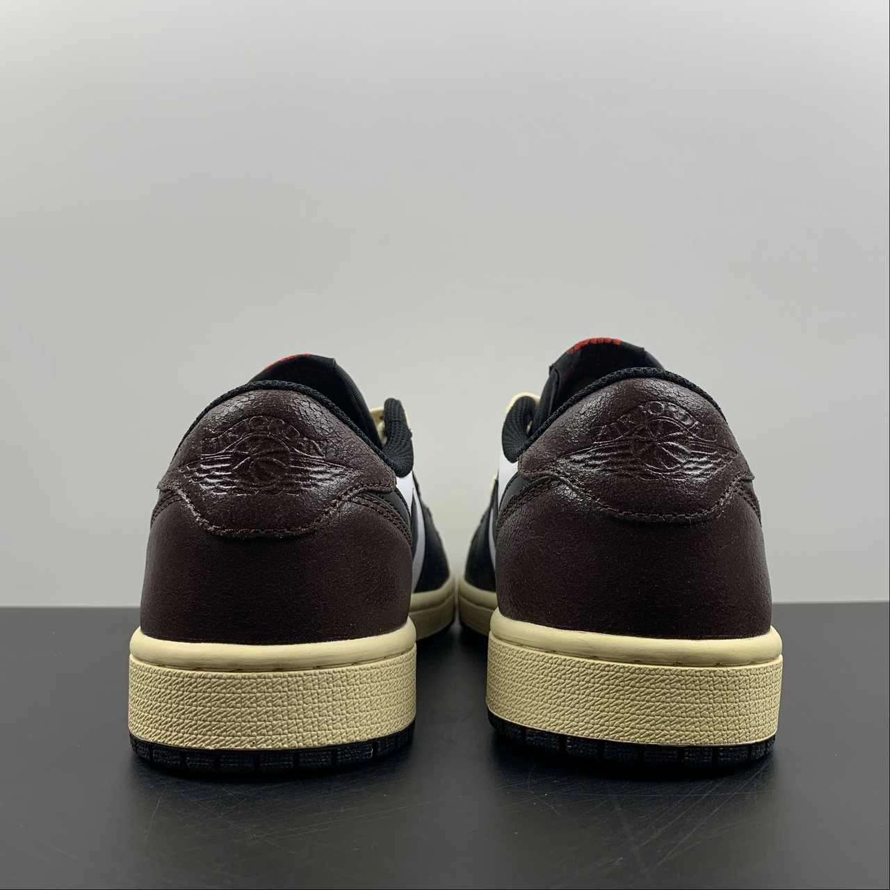 Natural Grip Urban Fit Air Jordan 1 Retro Low OG Black Bleached Coral-White CZ0790-061