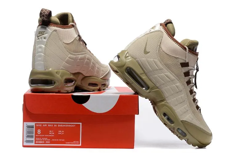 running with a running belt Air Max 95 Sneakerboot Desert Khaki Beige 806809-200