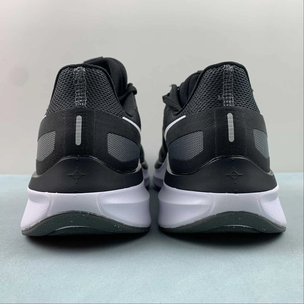 Air Zoom Structure 25 Black Iron Gray White DJ7883-002 Natural Move Created to provide flexibility during training routines