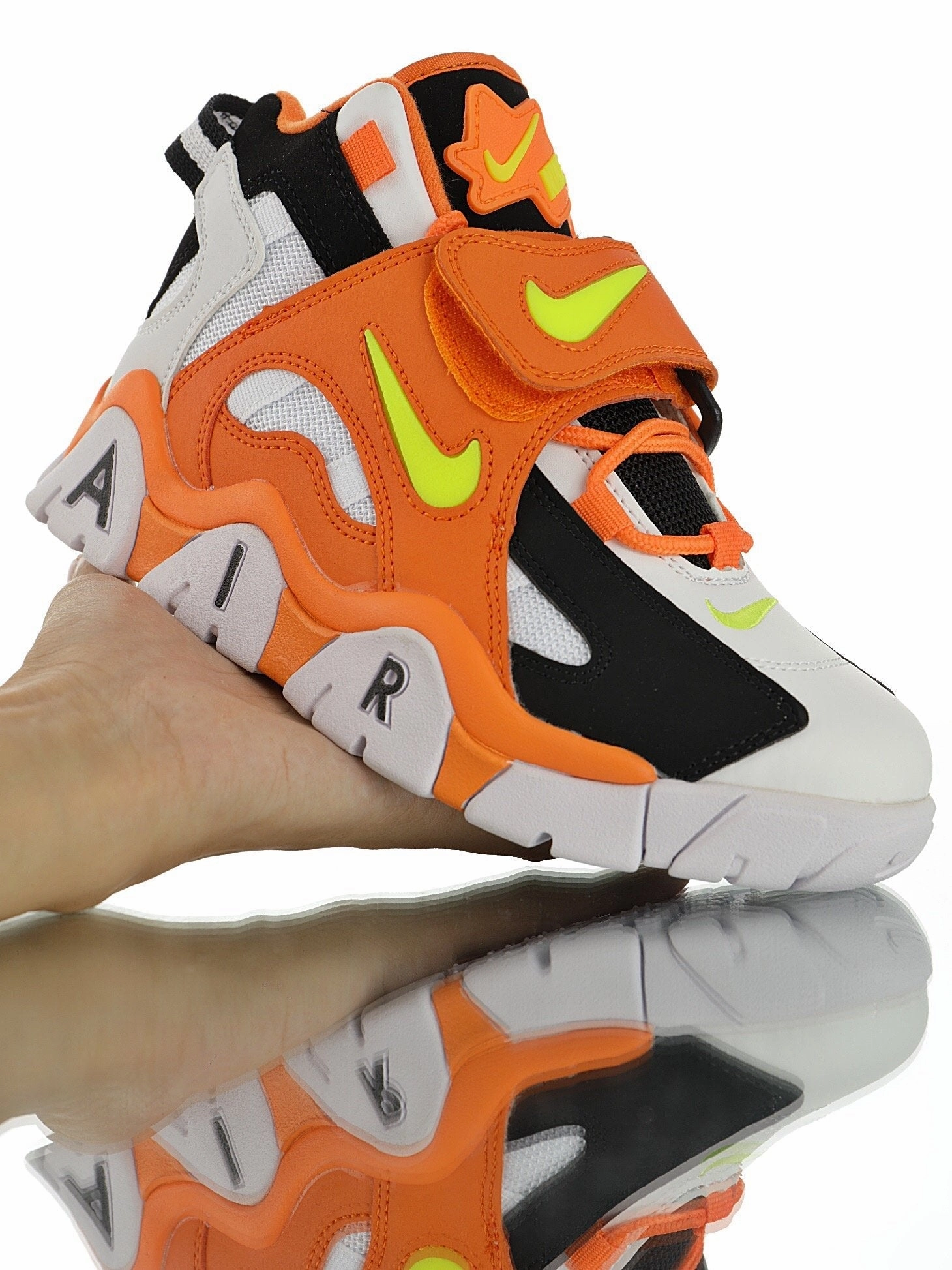 Air Barrage Mid QS White Black Hyper Grape CD9329 012 daily - use