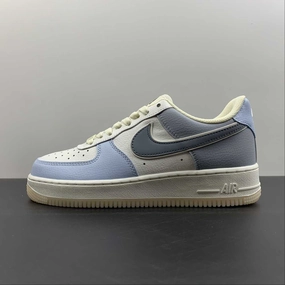 Air Force 1 07 Low Light Blue Grey AA1366-401 Everyday Essential