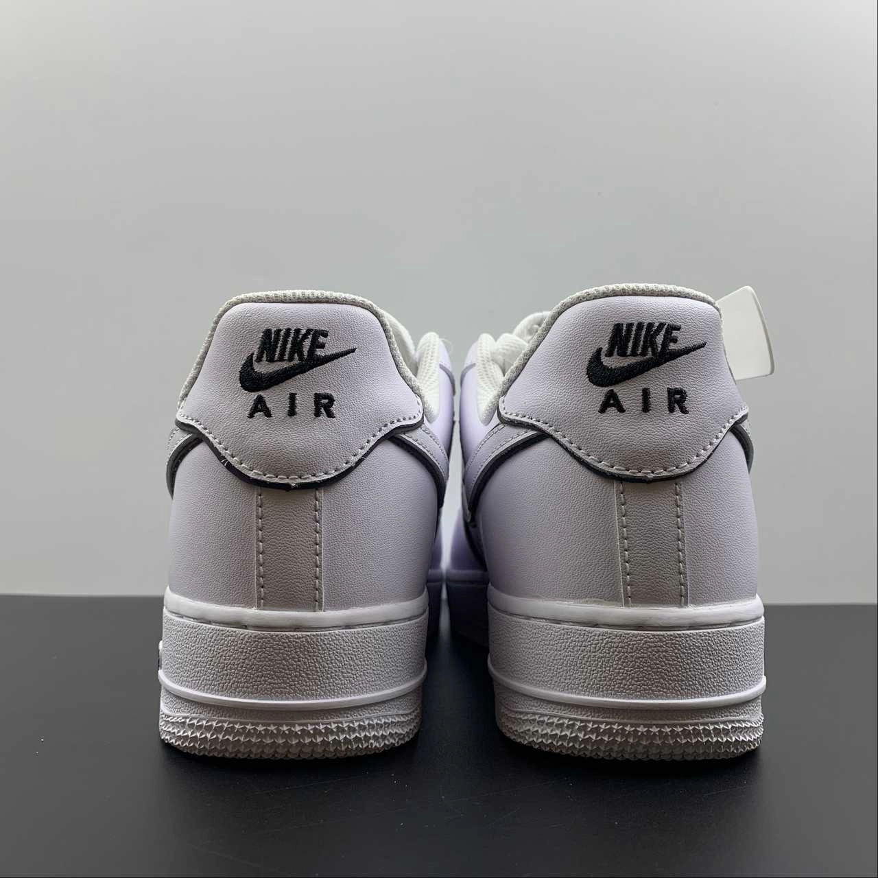 Stay Light Mobile Life Air Force 1 07 Low Xavier White Black CW2288-302