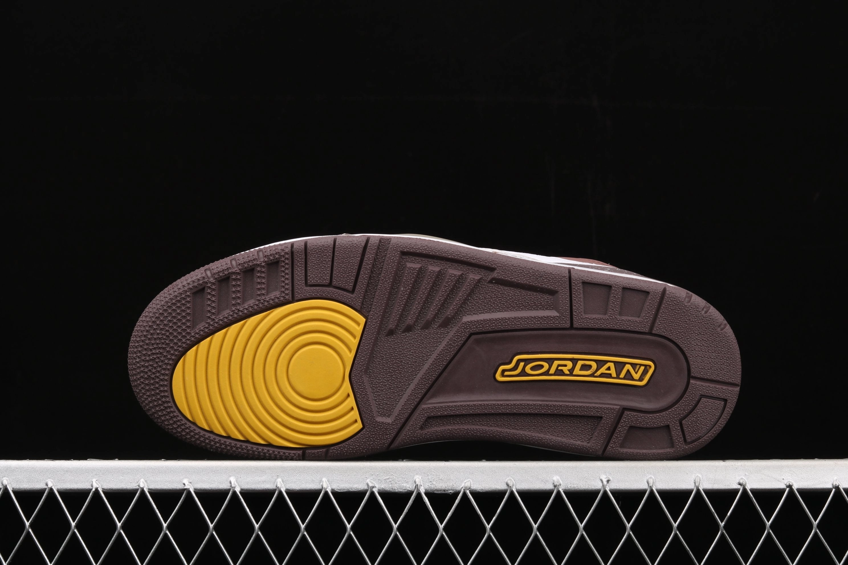 Sleek Wear Air Jordan 3 Retro Antique Brass Brown 626988-018