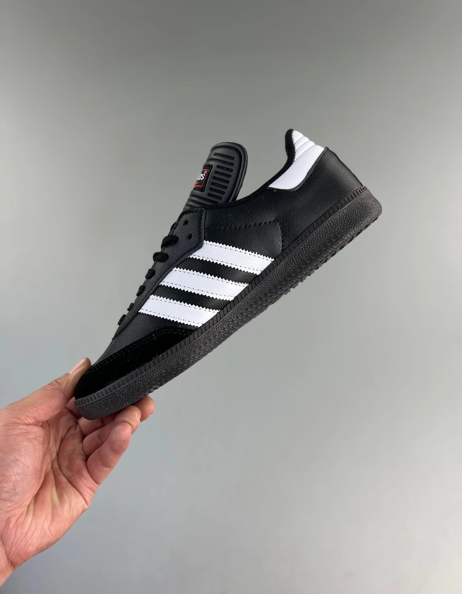 Adidas Samba Classic White Core Black 772109 Ice Walk