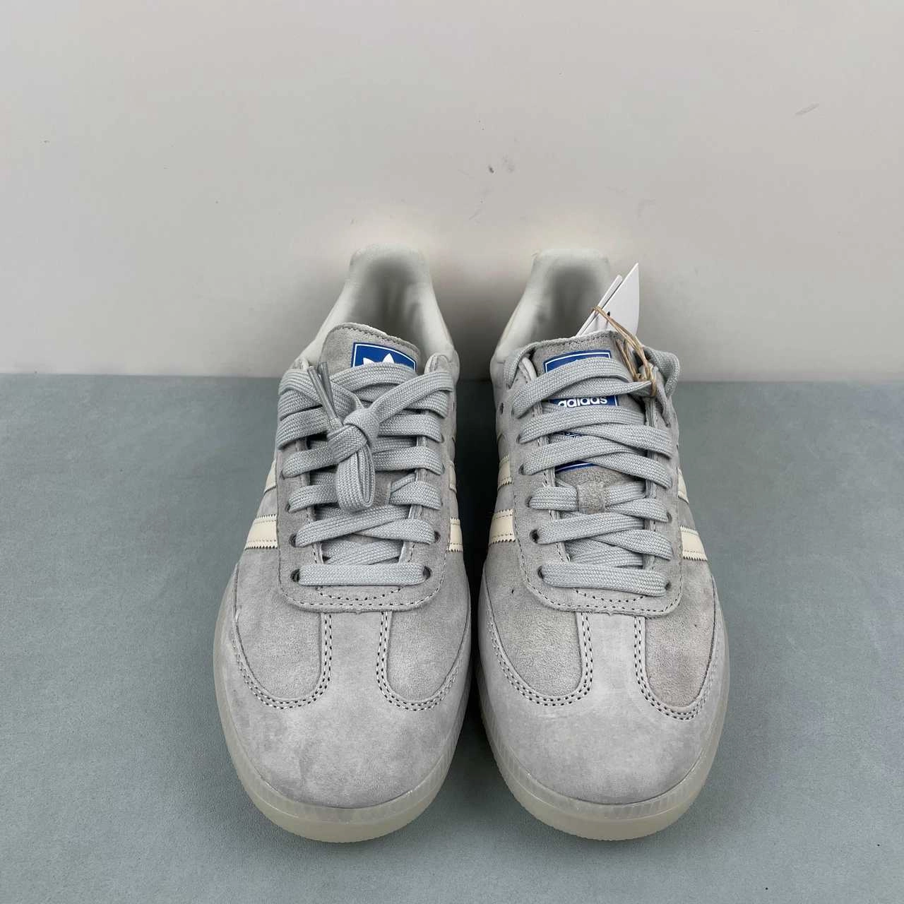 Adidas Samba OG Wonder Silver Chalk White Off White IG6177 Travel Walker