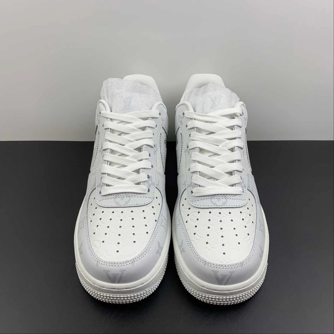 Neutral design Louis Vuitton x Air Force 1 White Gray 6601-1