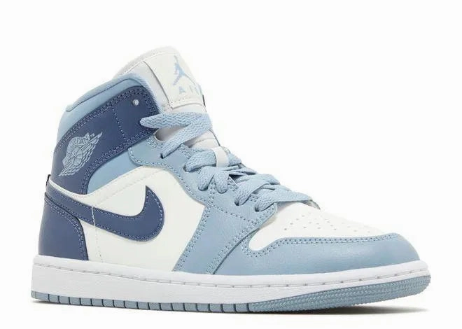 Bold Detail Weekend Escape Air Jordan 1 Mid Diffused Blue (W)