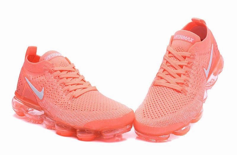 Responsive Choice Versatile Sole Air VaporMax Flyknit 2.0 Orange 942843-800