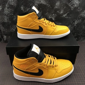 Ultra-soft feel Air Jordan 1 Mid University Gold Black White 554724-700