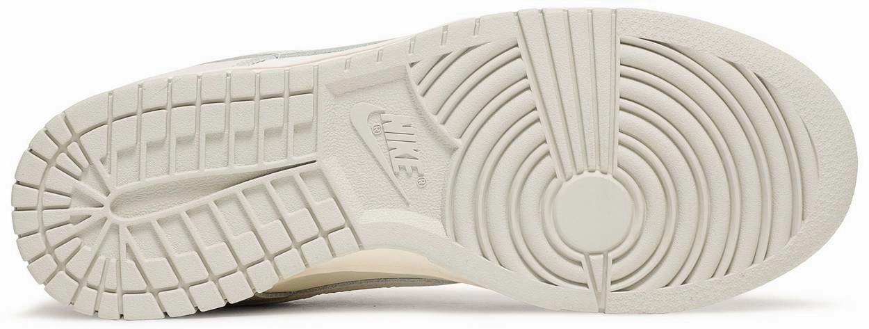 Stretch Loops Nike Dunk Low Sail Light Bone W