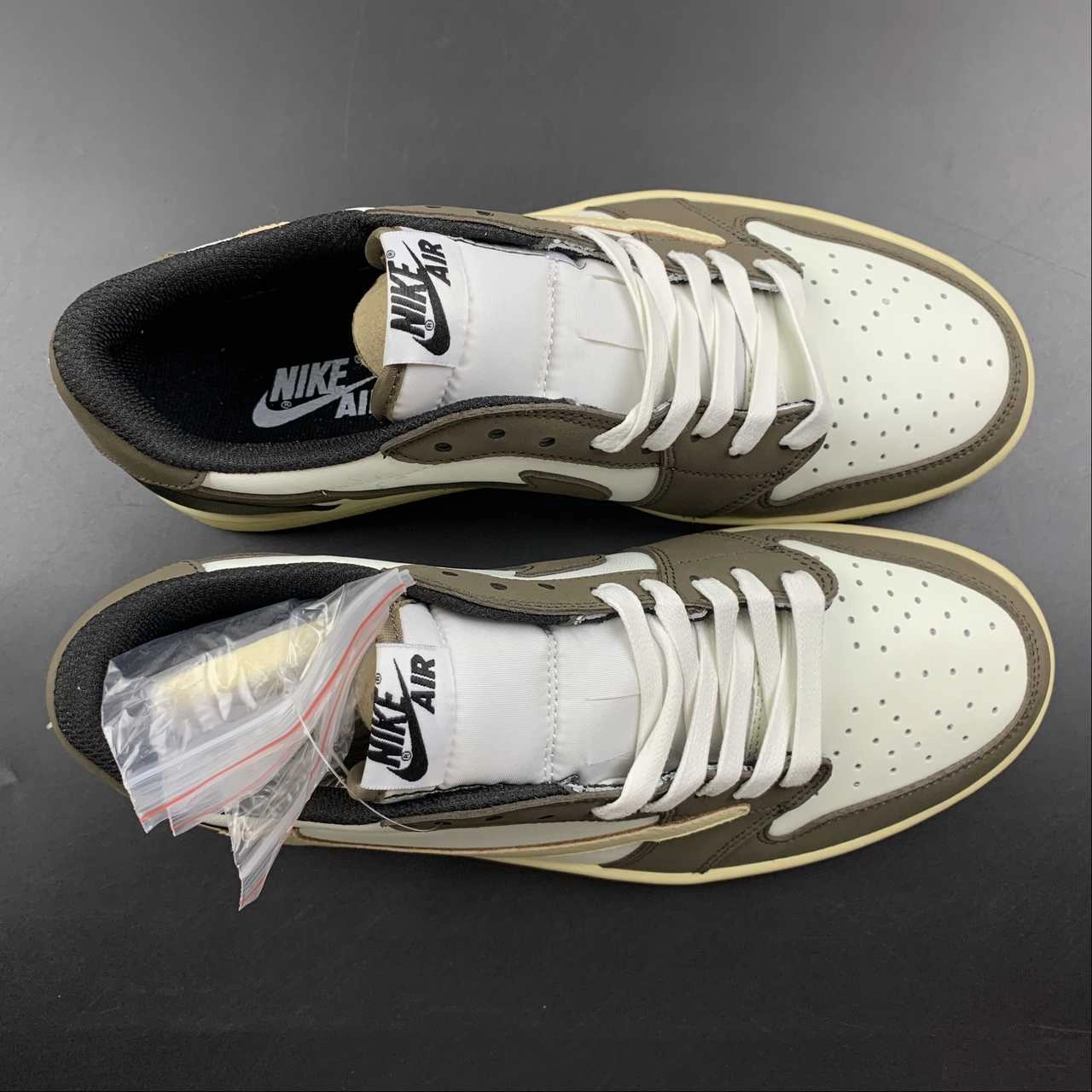 Anti Slip Ventilated Footbed Air Jordan 1 Retro Low OG SP ??Travis Scott?? Black Brown Barb DM7866-851