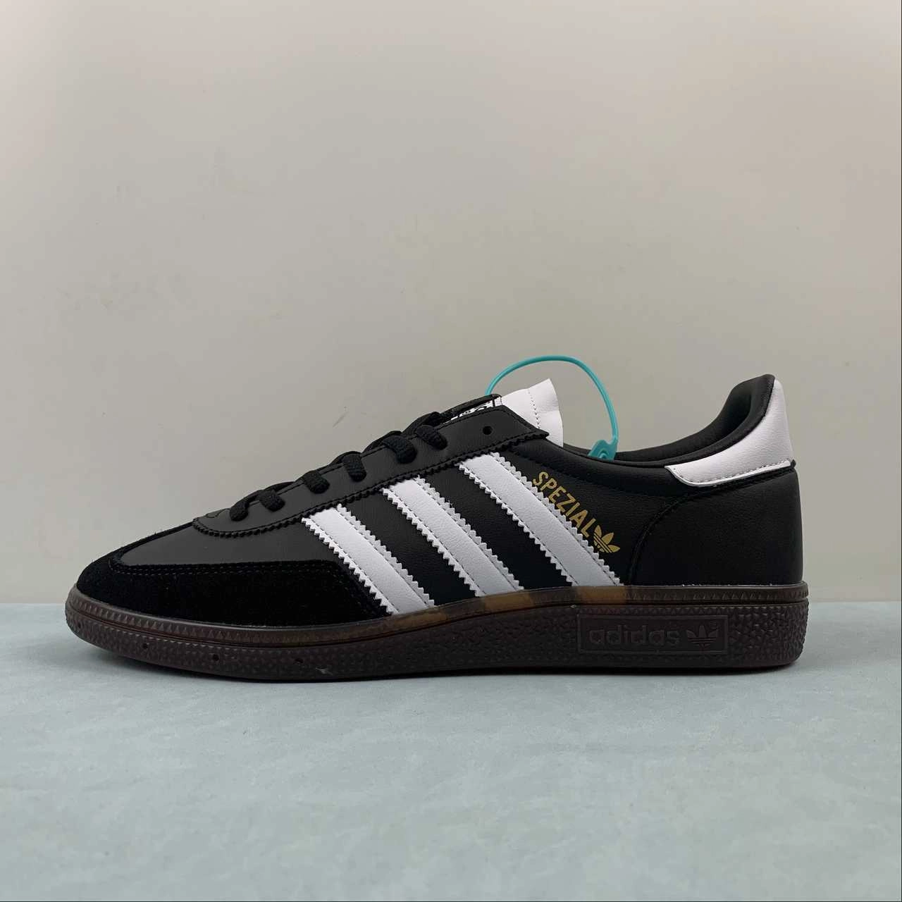 wide - base - feature shoes Adidas Handball Spezial Black White Gum IE3402