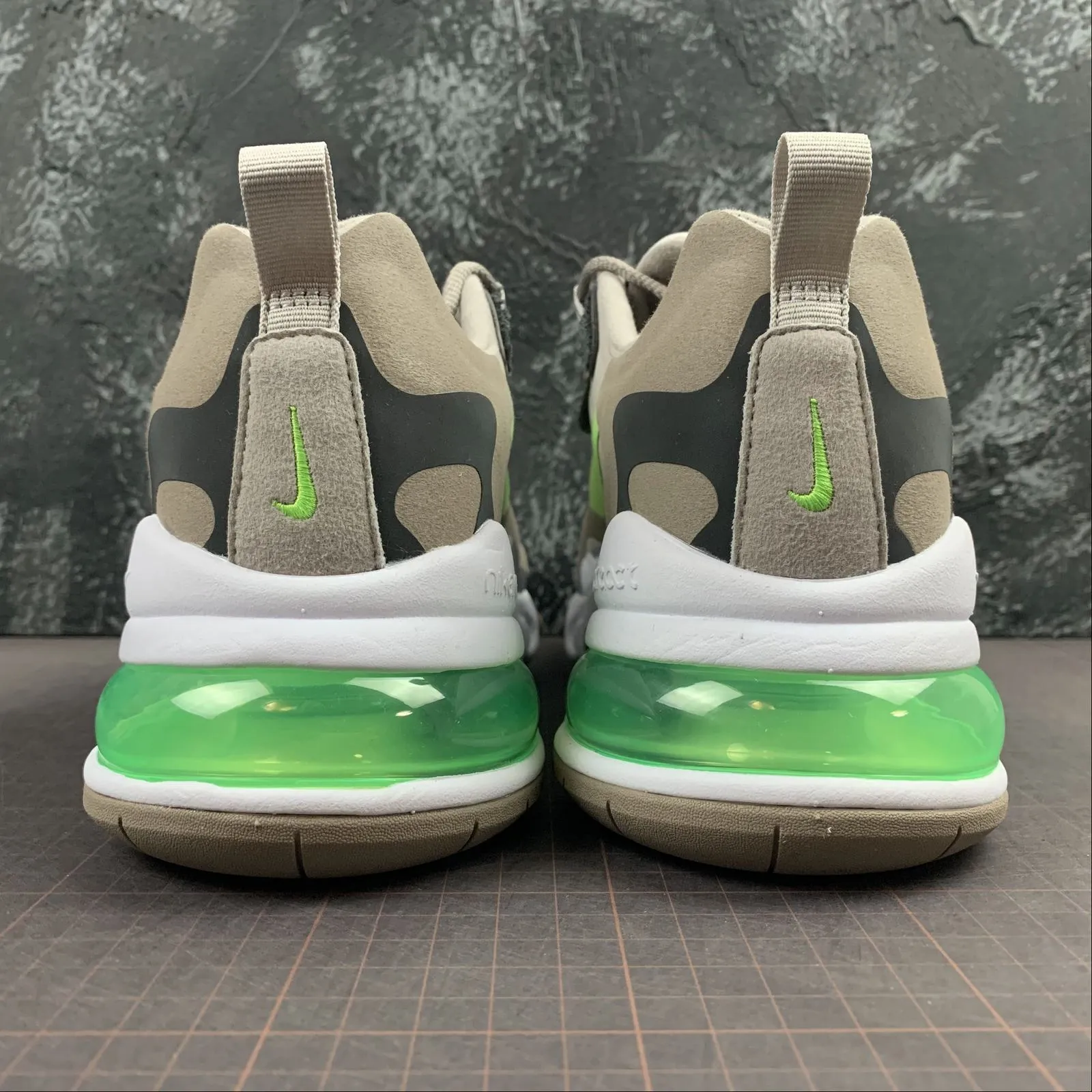 Scalable running for coordination shoes Air Max 270 React Moon Particle Electro Green CQ4598-231