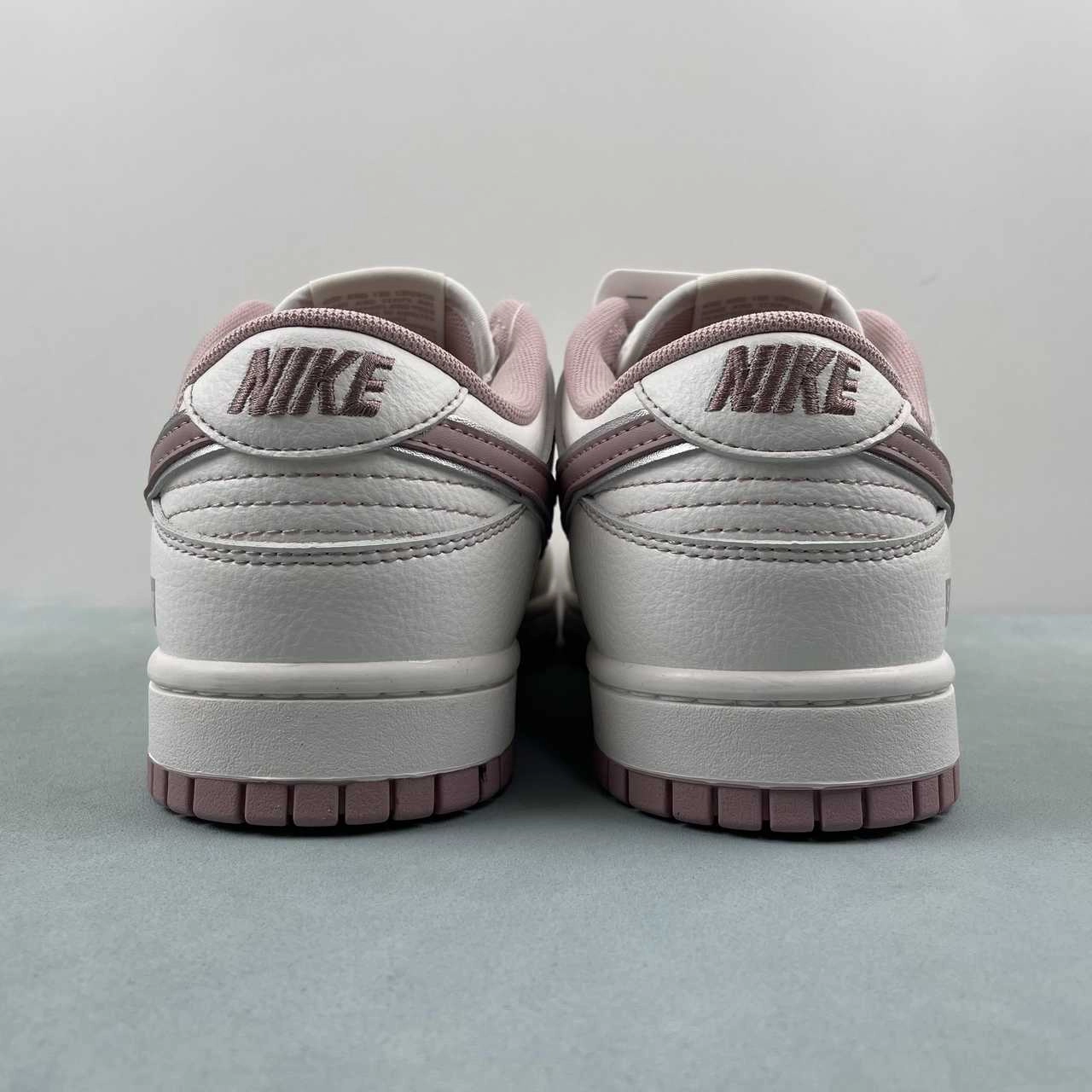 All Day Wear Comfort Supreme x SB Dunk Low Off White Pink DY1503-006