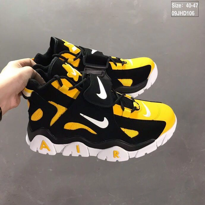 group running Air Barrage Mid QS Bright Yellow Black White CD9329-002