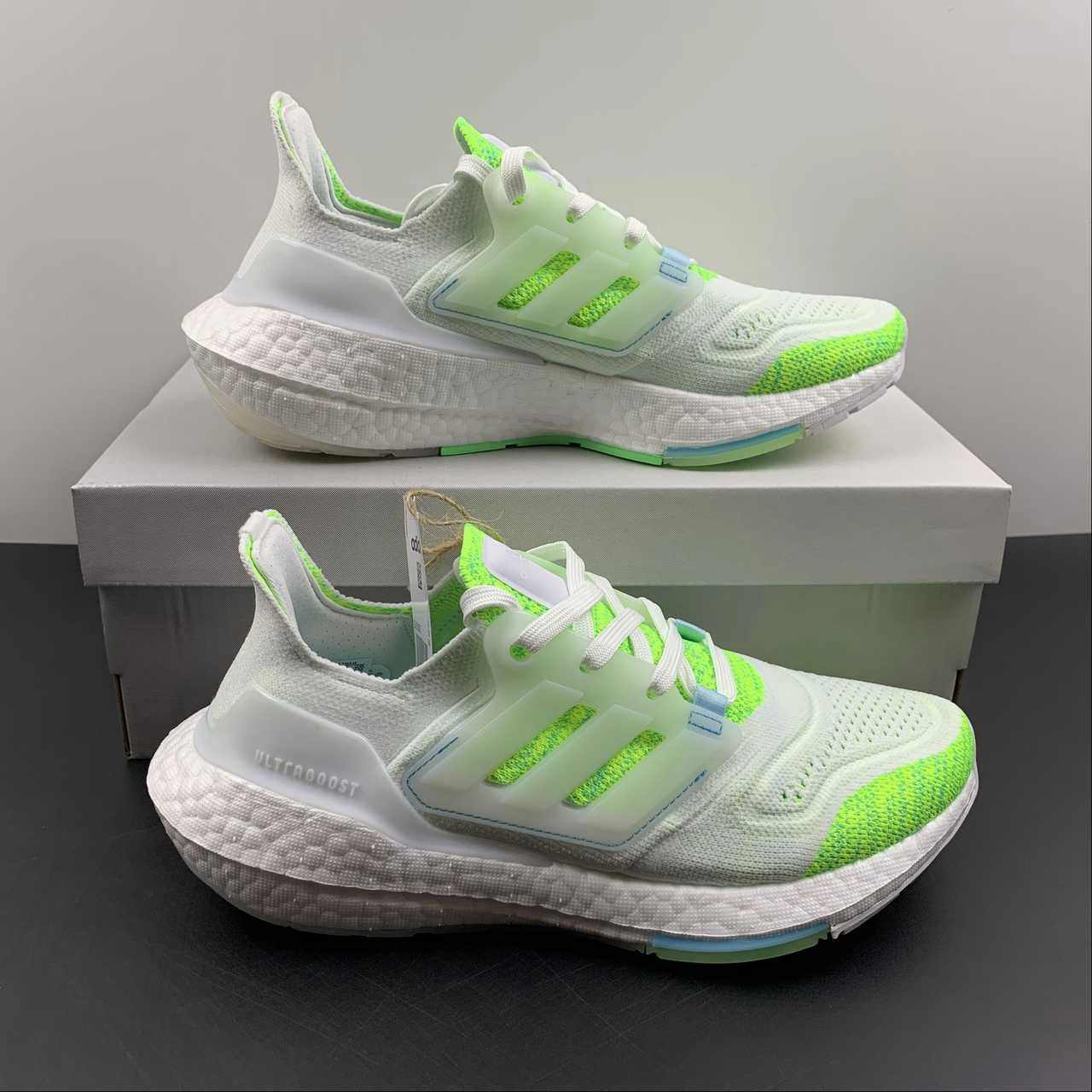 Adidas UltraBoost 22 White Fluorescent Green GX5926 Anti   Fatigue
