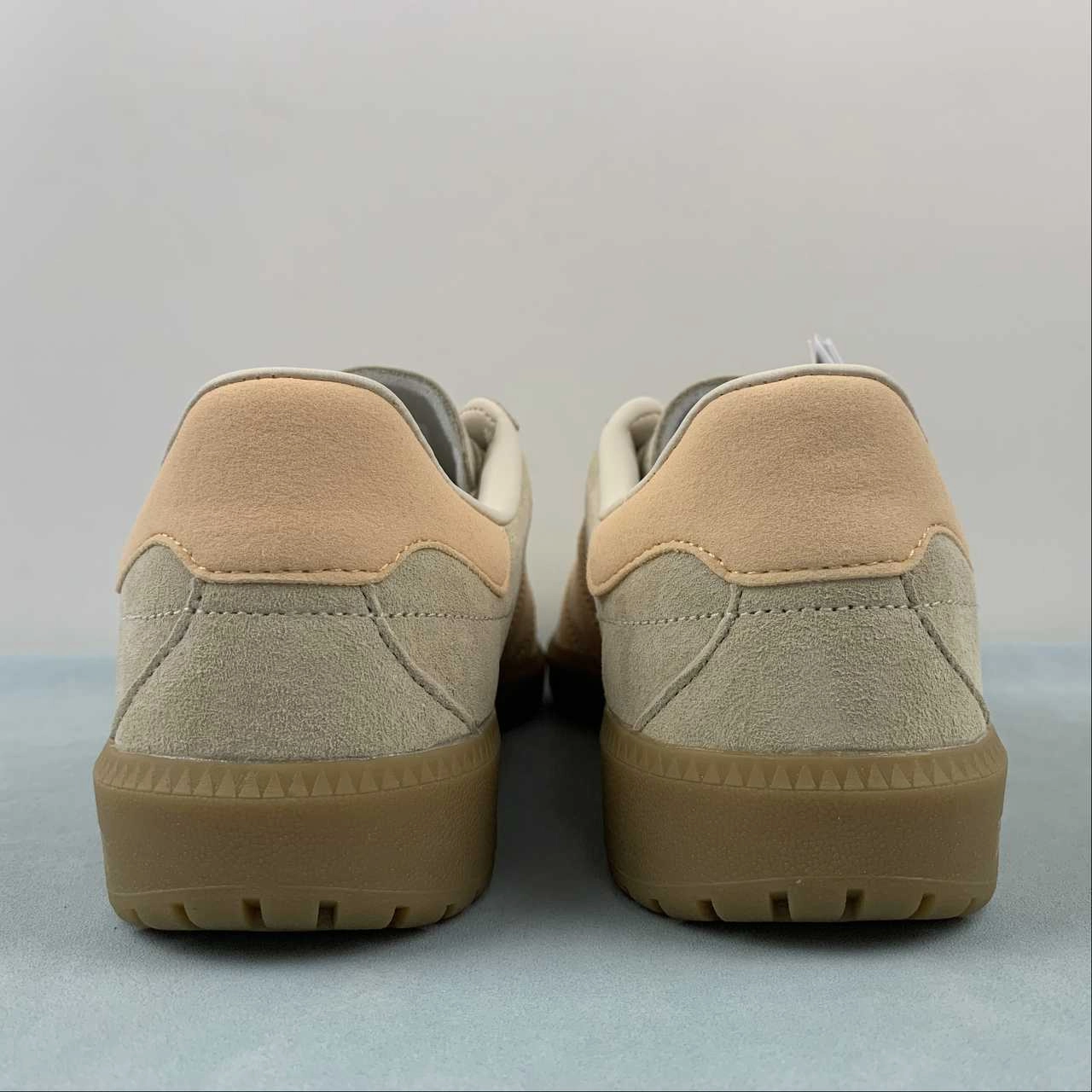 Adidas Bermuda White Panton Gum4 GY7388 no - tie running shoes