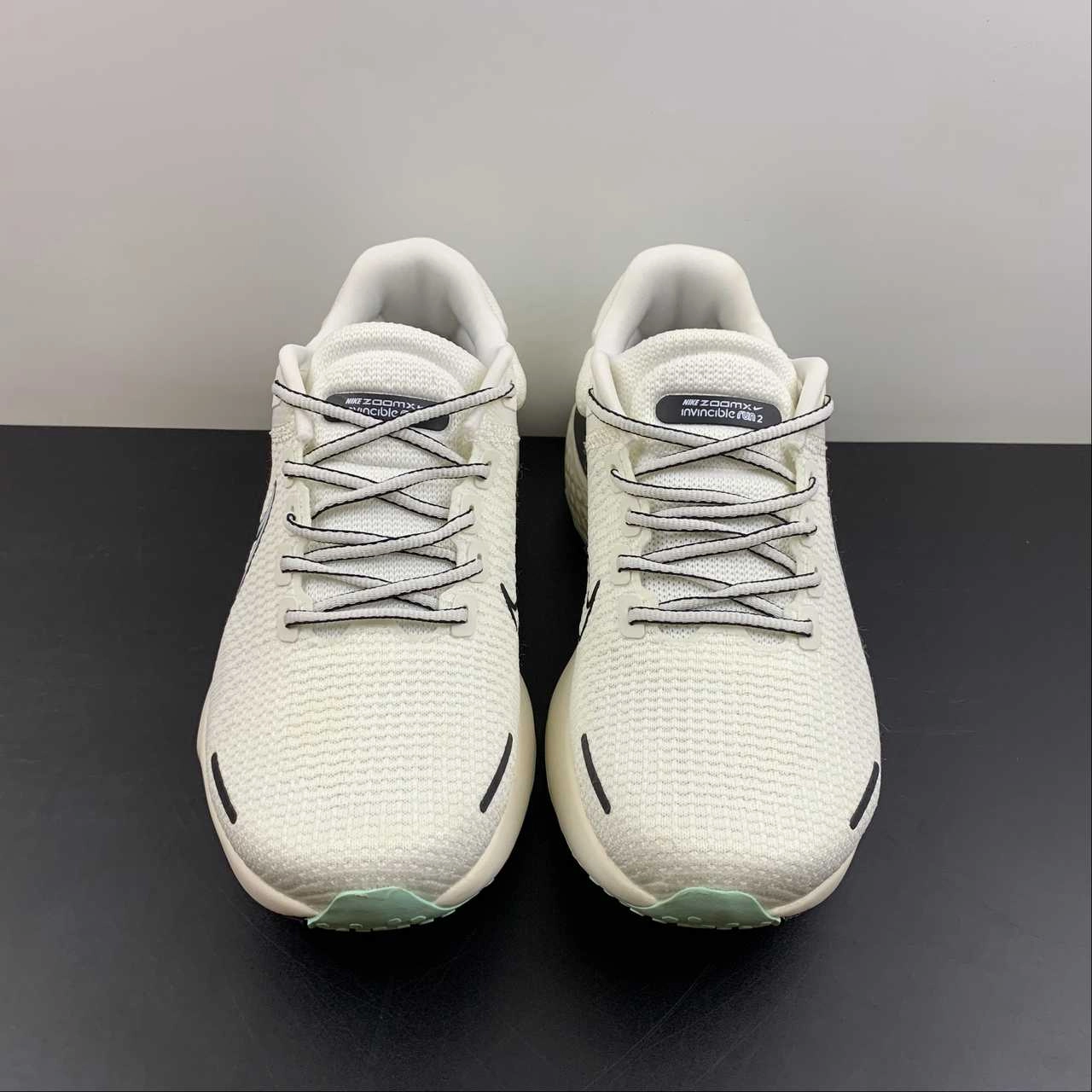 Exercise Power Strong ZOOMX Invincible Run FK 2 Beige Black DH5425-102