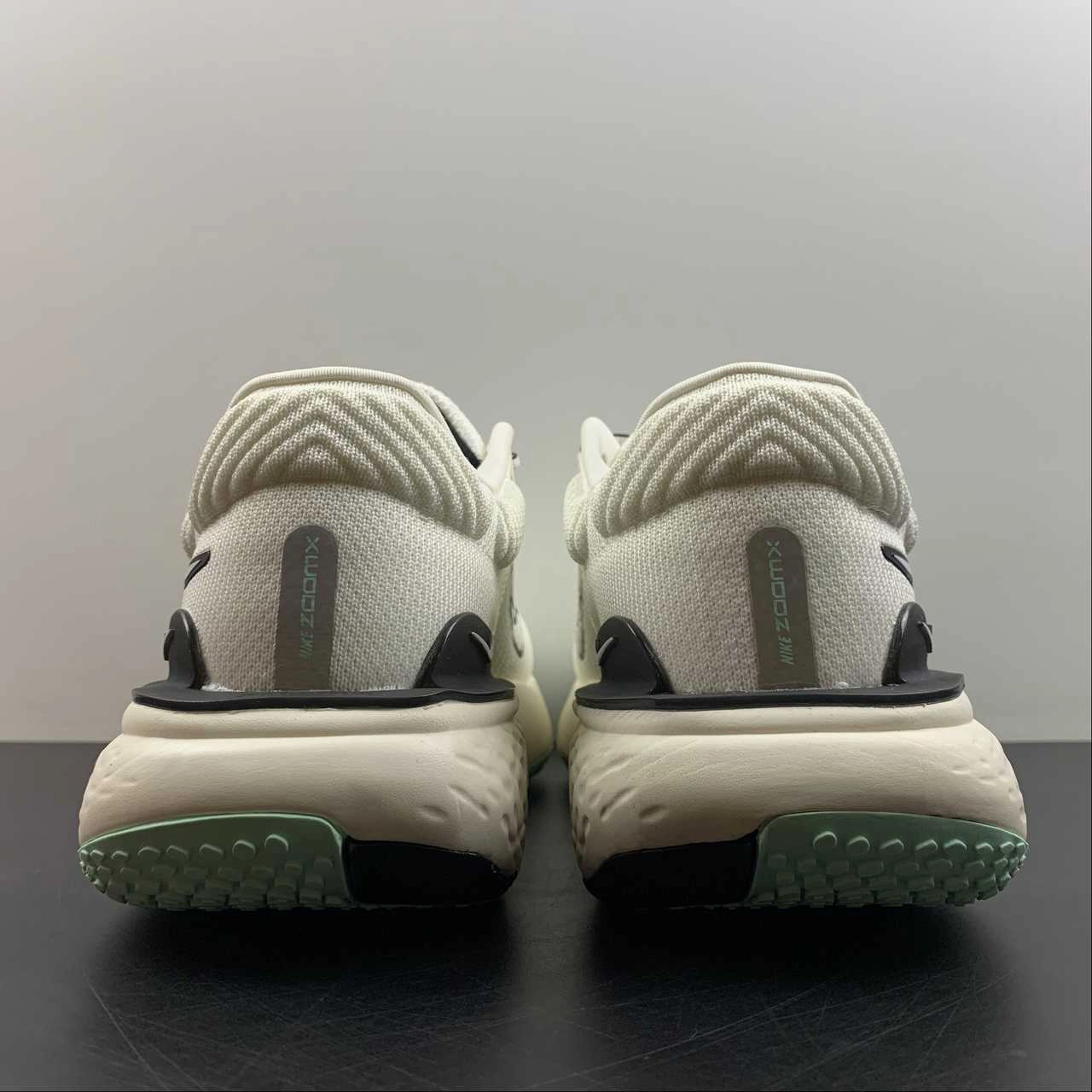 ZOOMX Invincible Run FK 2 Beige Black DH5425-102 Quick Steps