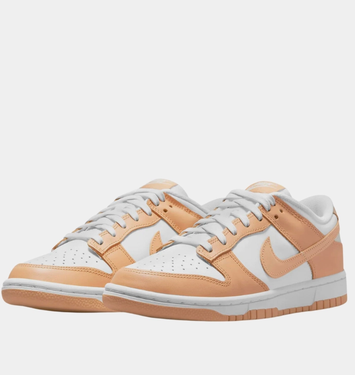 Day Wear Nike Dunk Low Harvest Moon (W)