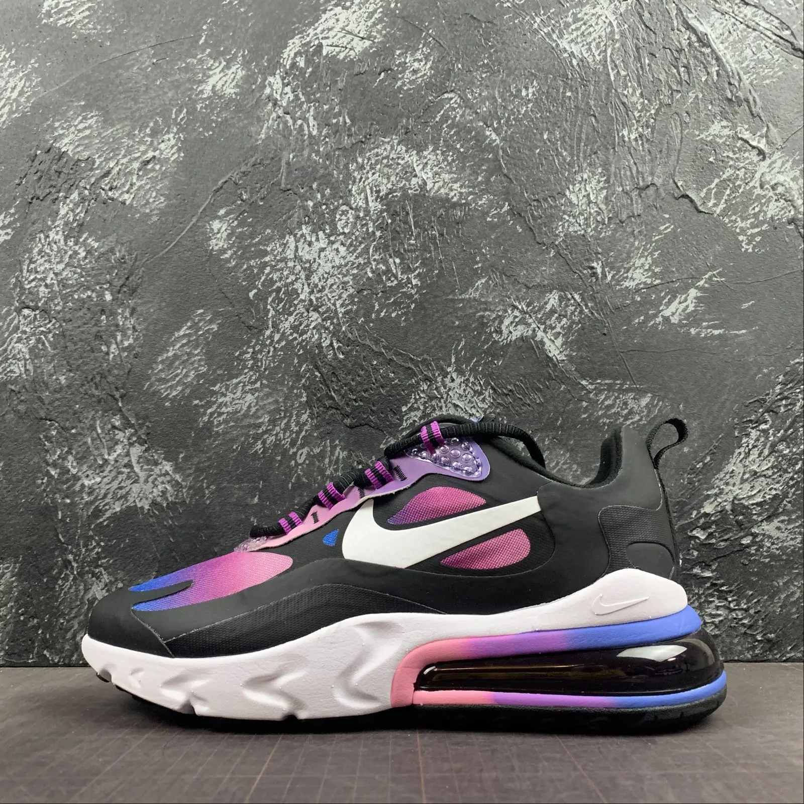 adjustable - fit shoes Roomy Fit Air Max 270 React SE Hyper Blue White BV3387-400