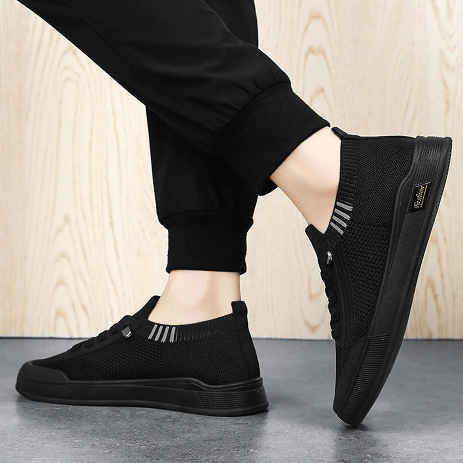 Arch Support Walking Shoes for Men Comfortable Lightweight Casual Walking Shoe Convenient Elderly Slip On Shoes