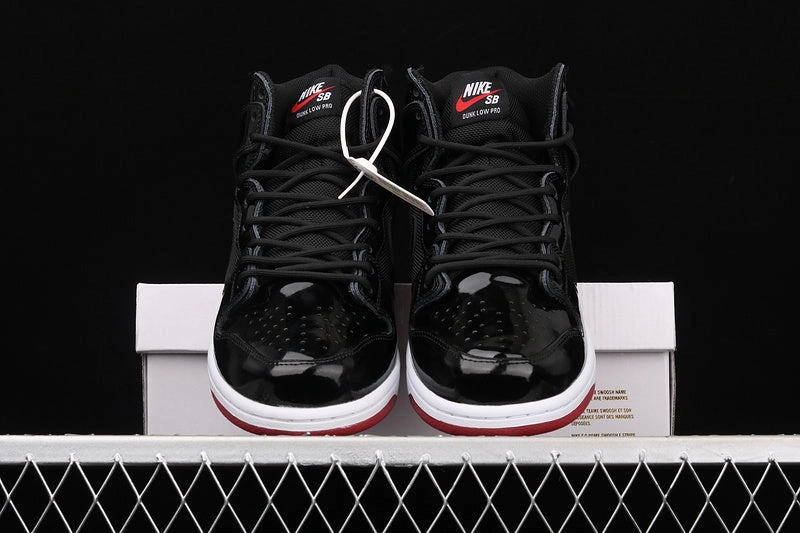Upgraded cushioning training shoes Dunk High Premium SB Black Red AJ7730-001