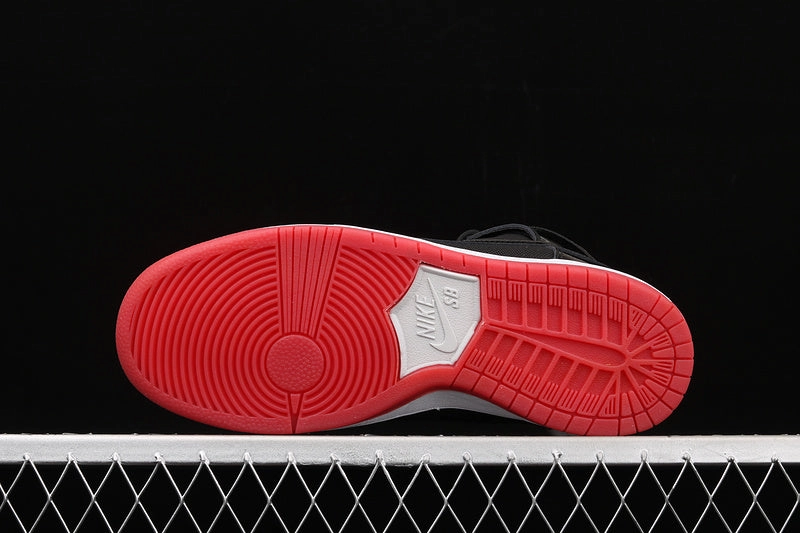 Dunk High Premium SB Black Red AJ7730-001 Flexible Zones Traction Optimized Grip
