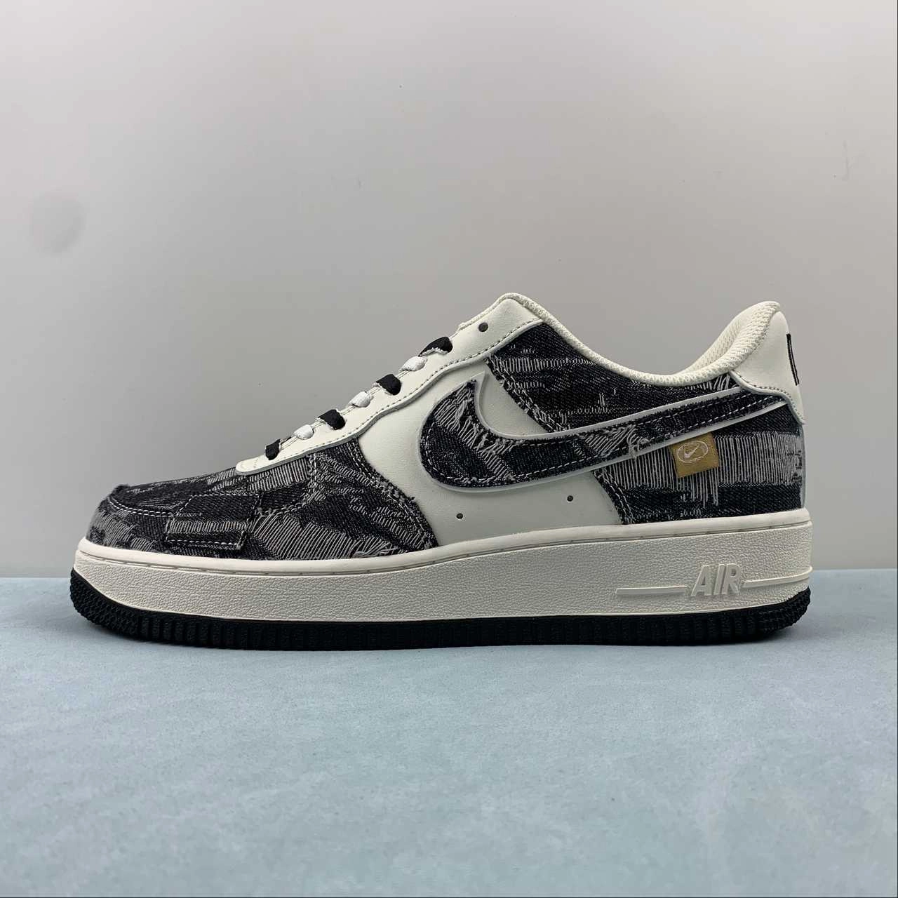 Easy Movement Grounded Steps Air Force 1 07 Low Brushed Patch Off White Black FB0607-066