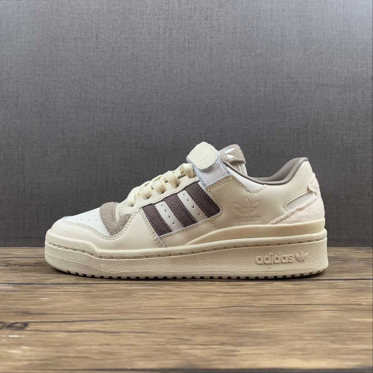Basic Casual Classy comfort Adidas Forum 84 Low White Brown Beige GY4126