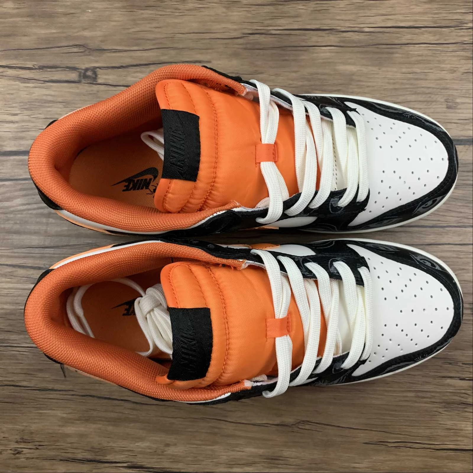 Quick Fit Motion Control Technology SB Dunk Low PRM Halloween Sail Starfish Black DD3357-100