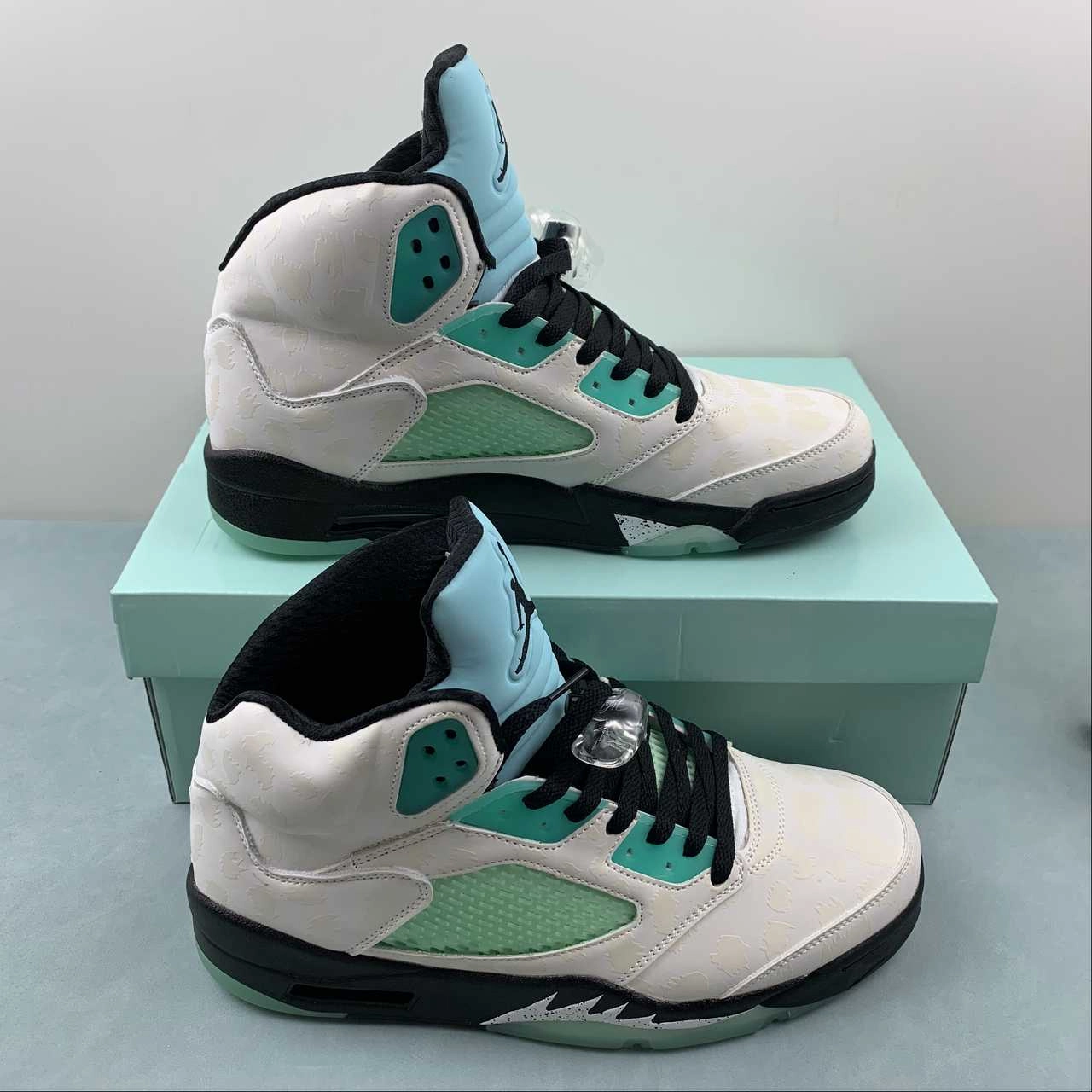 Multi Directional Flex Zones Air Jordan 5 Retro Island Green CN2932-100