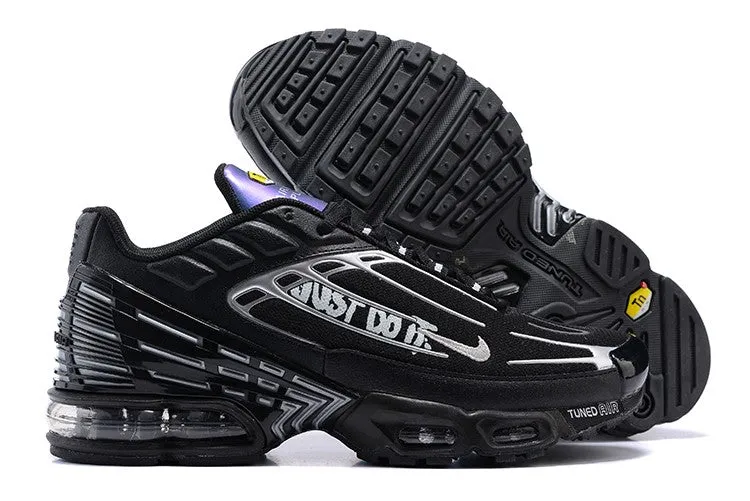 Comfortable Collar Padding running in a monorail station area shoes Air Max Plus 3 Black White Silver Grey CK5178-003