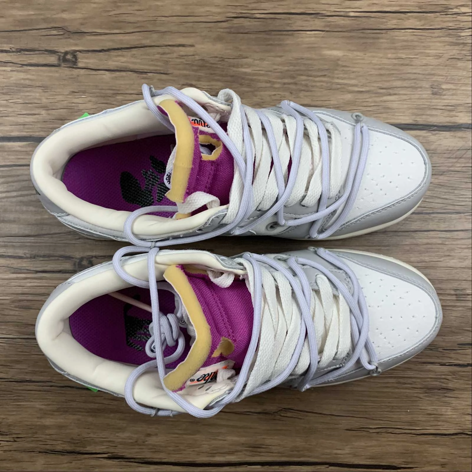 Sleek Energy Boost Dunk Low X Off-White 'Lote 03 de 50' DM1602-118