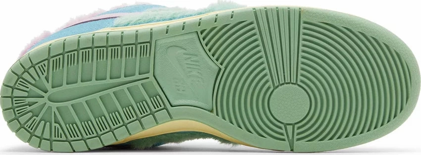 Nike Dunk Low SB x Verdy Vista Stable Frame Low Cut Design